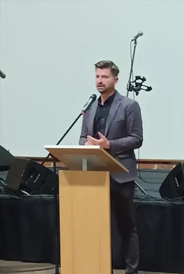 Od stalkingu do nadziei, Fundacja AGA, Zamek Topacz - Gość Poseł na Sejm RP Krzysztof Śmiszek